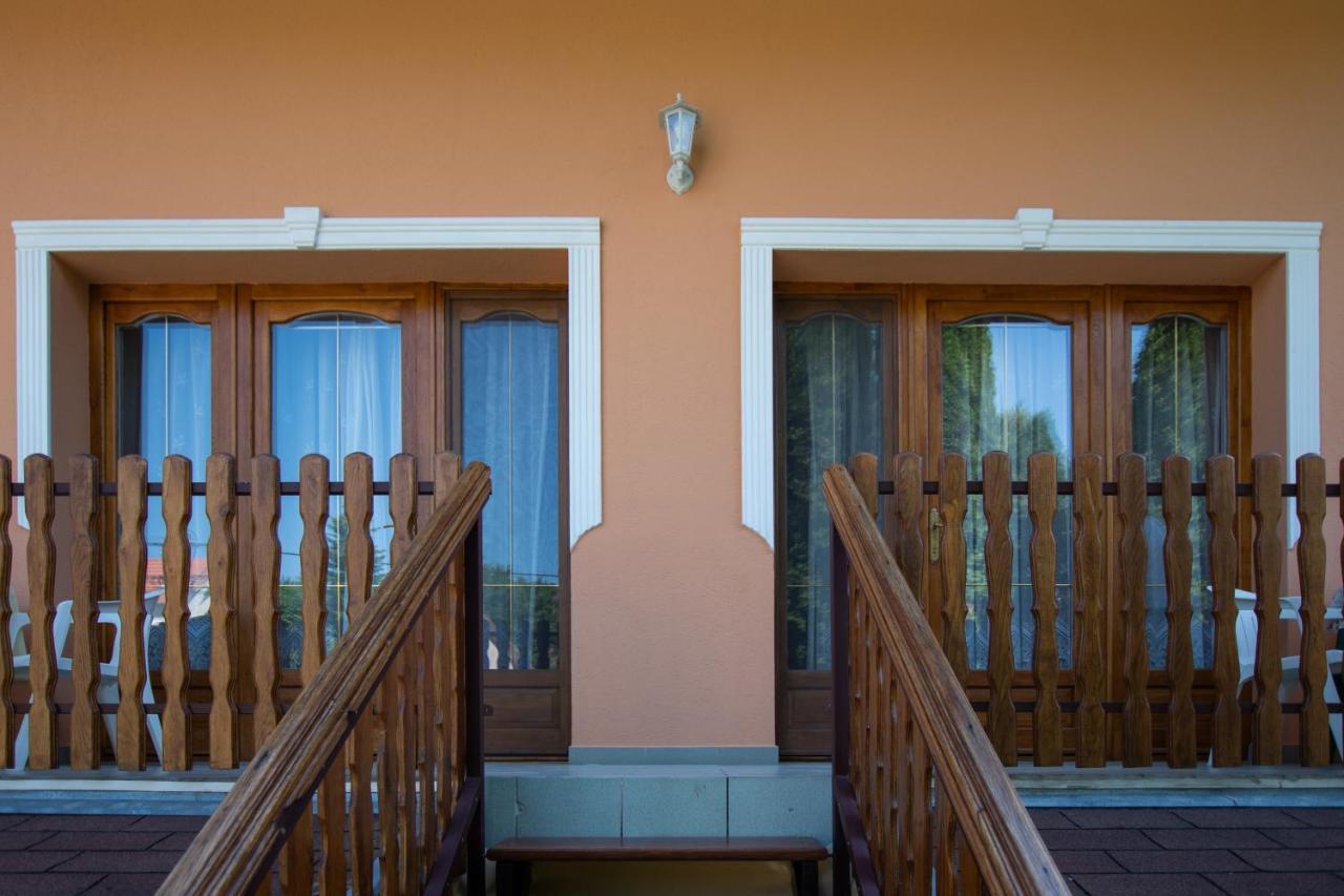 Akacfa 13 Apartman Zalakaros Exterior photo